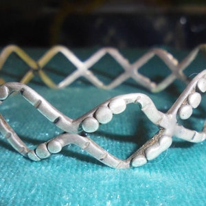 Moroccan Jewelry, extra wide size Saharan/Tuareg silver zigzag 2 row bangle, 2 5/8&quot; diameter