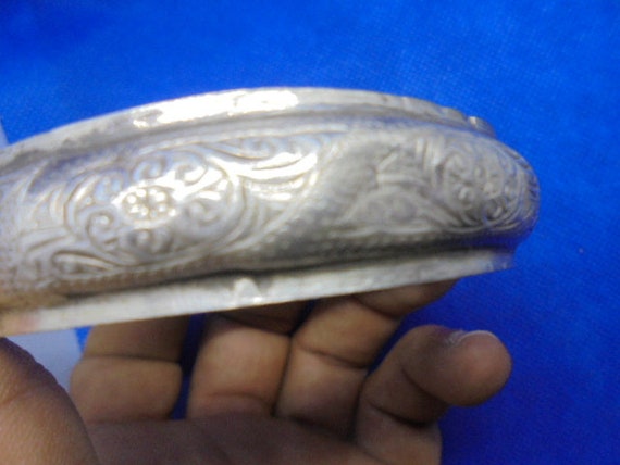 Moroccan Jewelry, old silver Berber convex bangle… - image 8