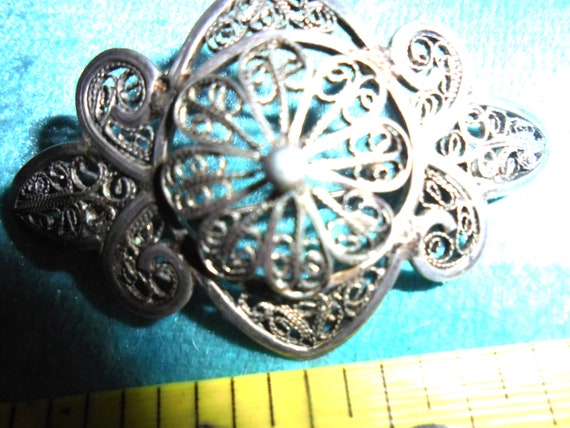 Broche Ancienne En Argent - Motifs Arabesques Et Filigrane - Bijou Vintage Ethnique