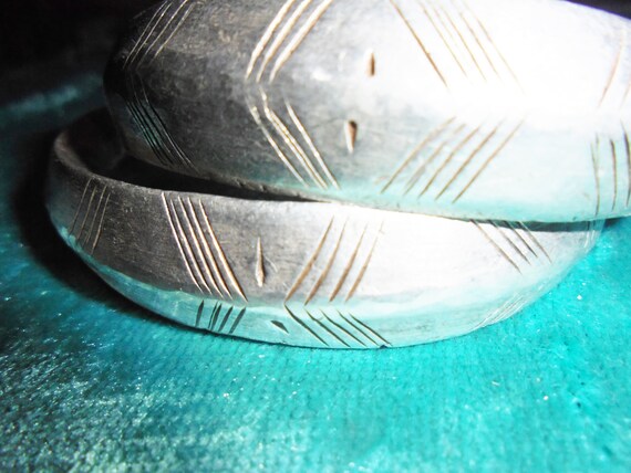 Moroccan Jewelry, pair matched solid silver heavy… - image 6