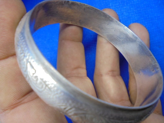 Moroccan Jewelry, old silver Berber convex bangle… - image 4