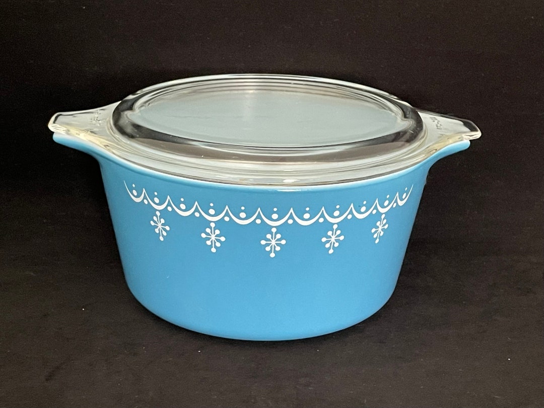 Pyrex Snowflake Pattern Casserole Pyrex Snowflake Garland Casserole With Lid #473 - Etsy