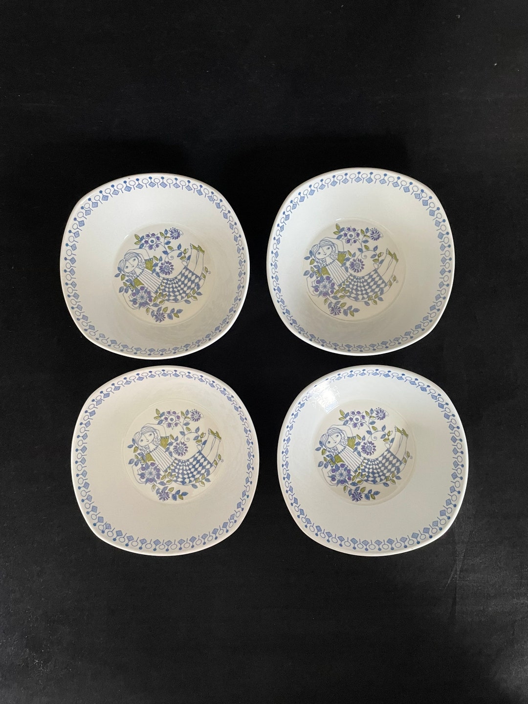 turi-design-figgjo-norway-lotte-coupe-dessert-fruit-bowls-please-read