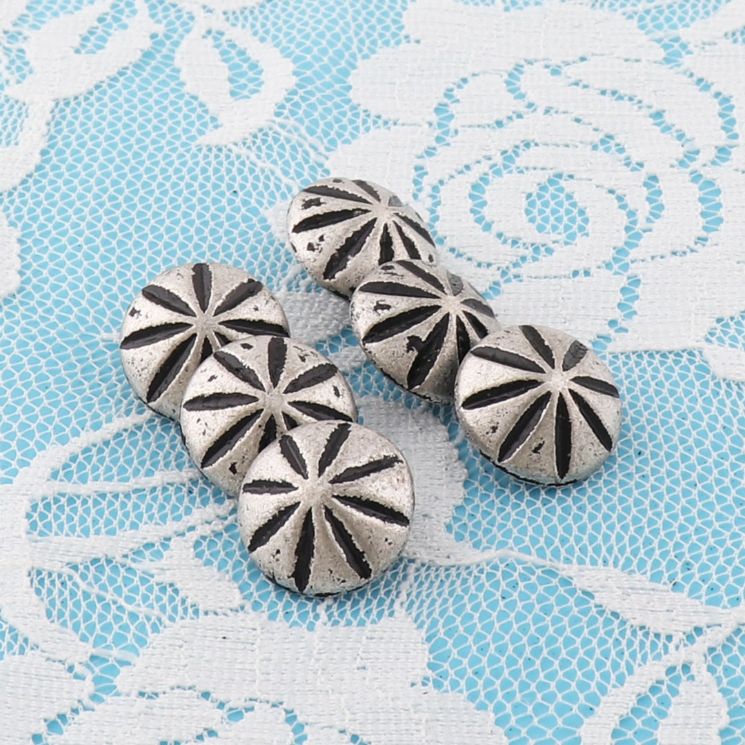 50-Pack 12mm Brass Rope Flower Conchos – Leathercraft Rivet Tacks – Antique Brass (Western/Cowboy Style)