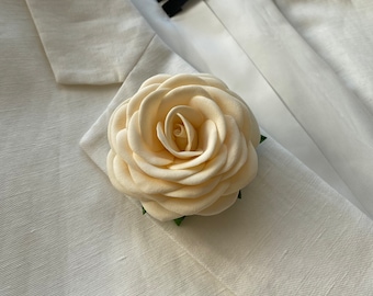 Ivory rose brooch. Boutonniere pin. Flower pin. Wedding brooch. Gift for her.