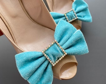 Blue gliter velvet bow shoe clips. Gift for Her. Blush Wedding Bridal Shoe Clips.