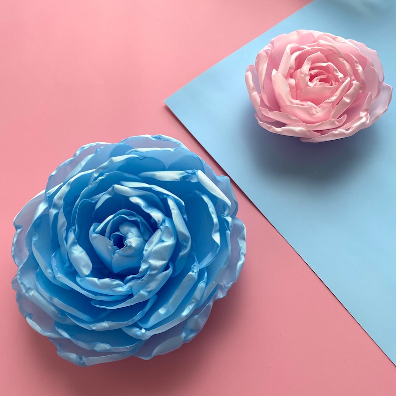 Extra große ROSEN Brosche. Oversize Brosche. Rosa Rose Anstecknadel. Geschenk für sie. Blau