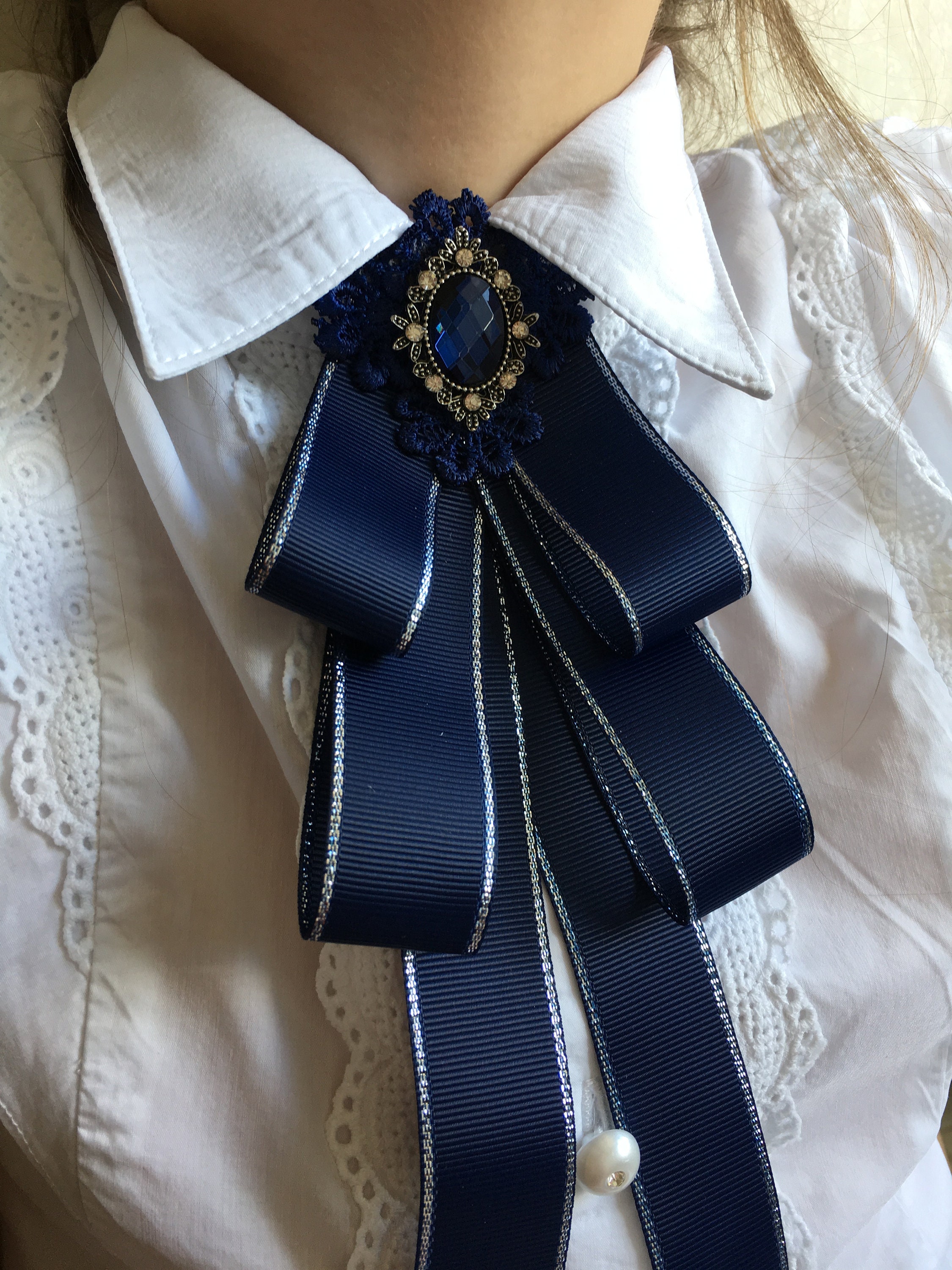 Women Shirt Bow Tie Ladies Necktie Ribbon Pendant Collar Tie Brooch Jewelry 