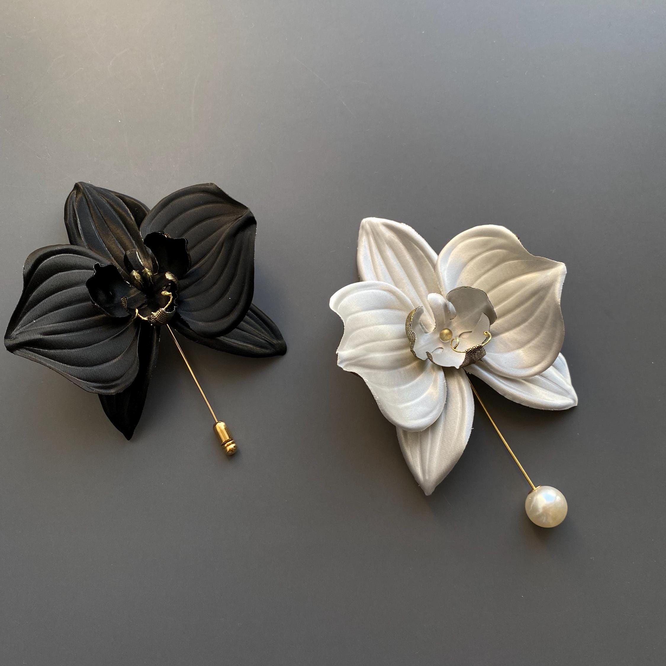 Set di spille a forma di papillon color argento fatte a mano: spilla da bavero in argento, accessorio da matrimonio, catena per colletto di giacca e camicia, spilla da giacca, spilla da