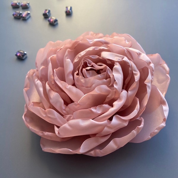 Extra large ROSE brooch. Oversize brooch. Dusty pink rose pin. Gift for her.