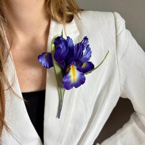 Couture IRIS brooch. Ready to ship. Violet rose Lapel Pin. Flower lapel pin. Luxury gift. Flower brooch. Gift for her. Flower hair clips.