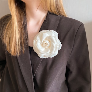 Stunning Ivory Satin Camellia Wedding Flower Brooch - Glamorous Statement Pin for Brides. Oversize brooch. Camelia pins. Gift for her.