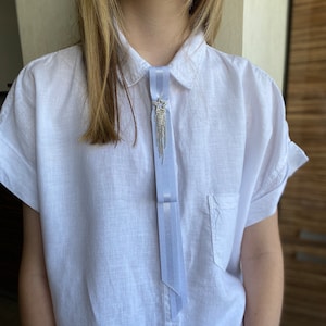 Elegant Handmade White Bow Tie with Delicate Star Detail - A Flawless Accessory for Women! White bow brooch tie for women.