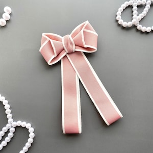 Handmade Striped Pink Bow Brooch: Women&#39;s Fashion Accessory