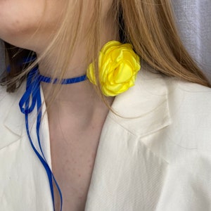 Yellow flower choker. Vintage Choker. Bohemian Necklace. Choker for Gift. Dainty Choker. Jewelry choker. Rose flower choker necklace.