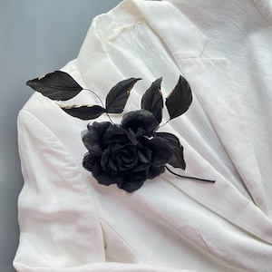 Black silk ROSE brooch. Large flower brooch. Black flower pin for mum. Luxury gift. Bridal couture. Gift for her.