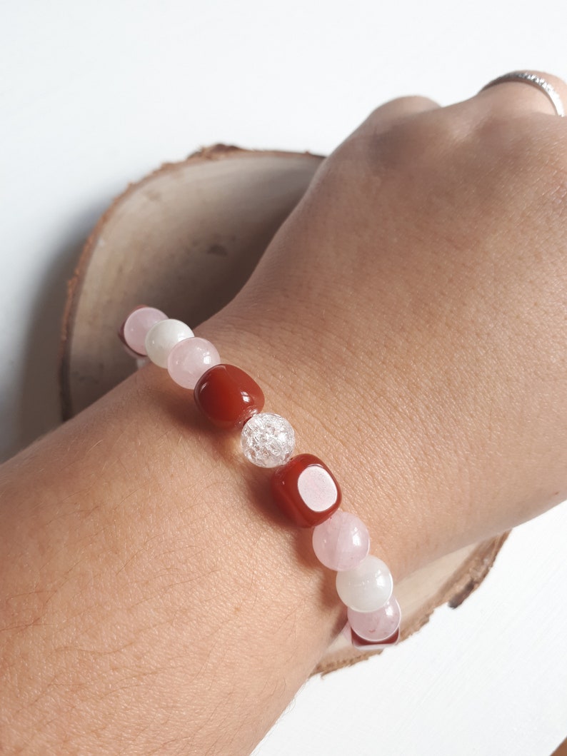 Fertility bracelet well-being menstrual pain PMS Crystal healing gift idea for woman for her reproduction fertility
