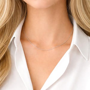Sehr feine 1mm breit 925 Sterling Silber Box Kette 40 cm oder 18K vergoldete mit Federring Verschluss elegante Halskette für Damen. Stempel
