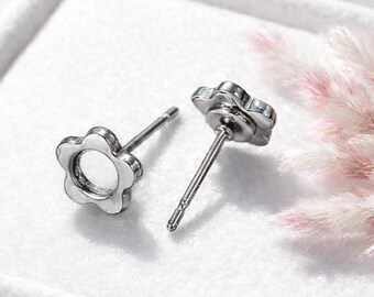 6 or 10 earring blanks | 304 stainless steel flower design | Stainless steel color | 4 mm setting | DIY jewelry supplies