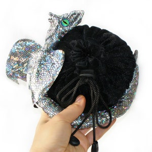 Dungeons and Dragons Dice Bag. large dice bag. Dragon dice bag. Drawstring Dice Pouch. Large Dice Bag of Holding