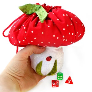 Mushroom plush dice bag pockets, merry mushroom, magic mushroom, dnd dice bag, dice holder