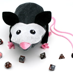 Possum dice bag, opossum dnd dice holder, dnd dice bag of holding, dice pouch