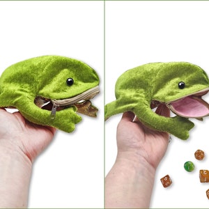 Frog plush dnd dice holder dice bag