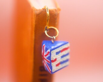 Food Bookmark Union Jack Flag Cake Slice Charm, Polymer Clay Bookmark, Miniature Food, Fake food, Kawaii, Clay art, British food, UK Flag