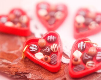 Food Jewelry Heart Chocolate Box Charm, Sweet Necklace, Miniature Food, Polymer Clay Charm, Love you, Food Necklace, Valentines, Galentines
