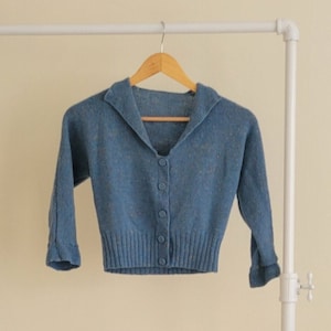 Vintage 60s Handknit Speckled Blue Cropped Wool Sweater with Dolman Sleeve and Snap Closure