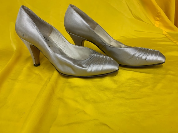 Evans silver shoes discount