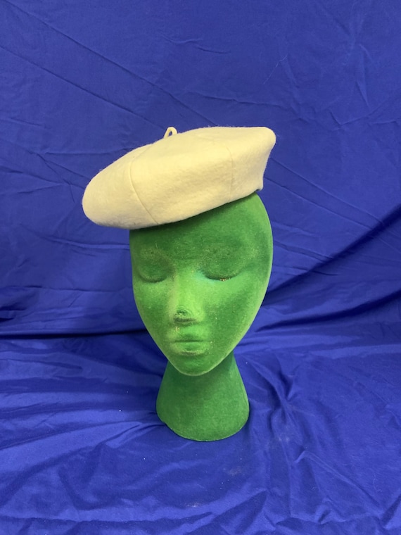 Vintage Cream Felt Beret - 1960s Style - Etsy display picture 1