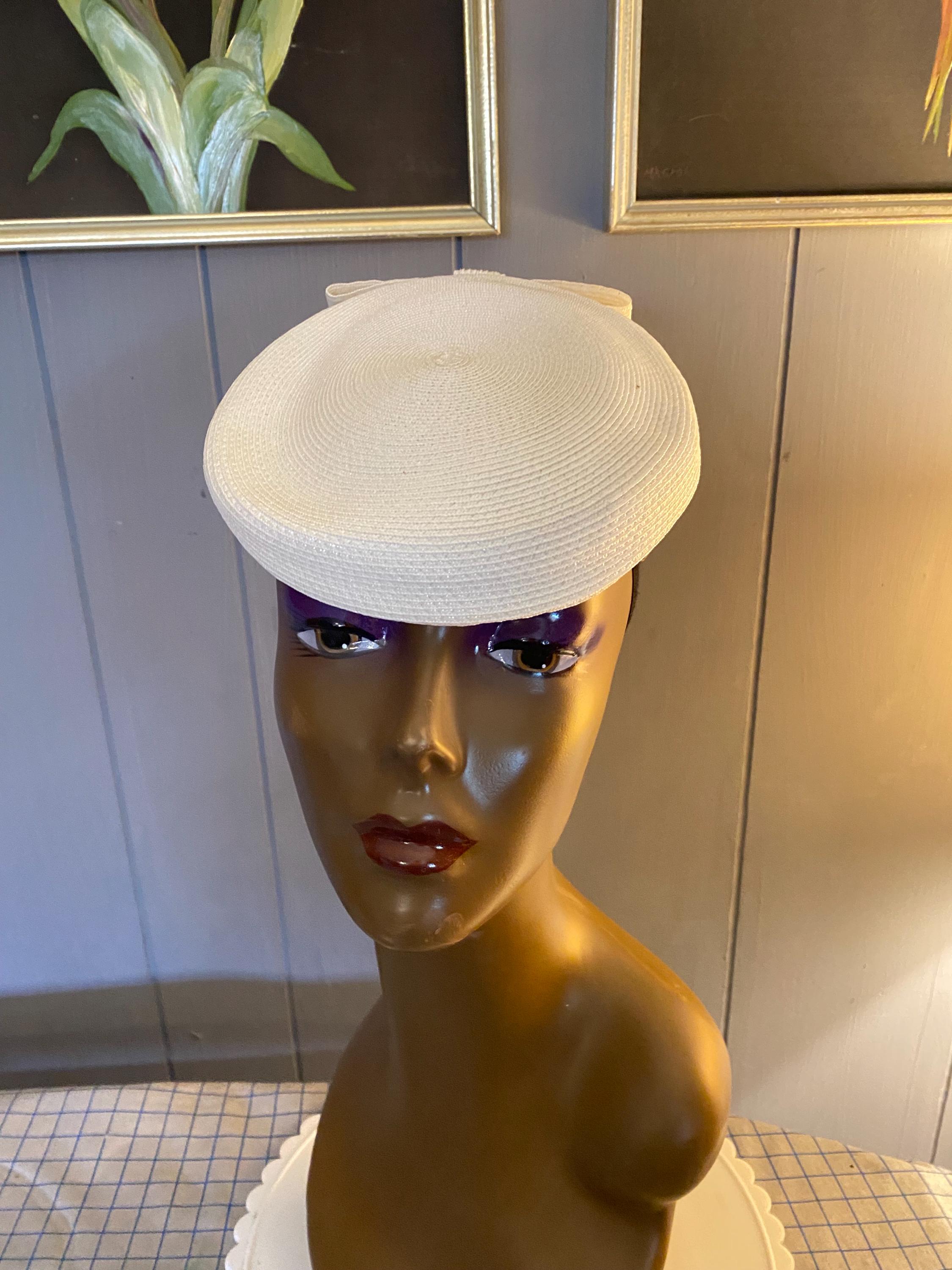 STYLISH 1950s\' IVORY GATHERED SATIN COCKTAIL HAT + BOW + RHINESTONE TRIM ? ? 1950 main image 3