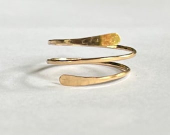 14k gold ring, gold wrap ring, gold jewelry, gold adjustable ring, hammered gold ring