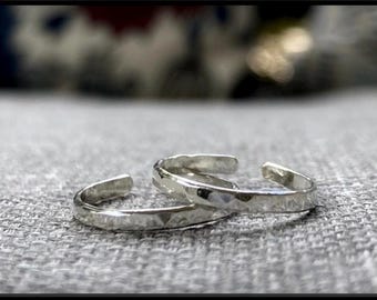 Hammered Sterling Silver Toe Ring, Adjustable Beach Jewelry