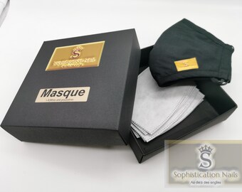 Mask, a box and 8 filters, for dust, viruses, microbes.