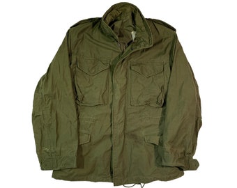 Vintage M-65 Jacket Retro Iconic US Military Field Issued Multipocket Cold Weather Olieve Green Coat Size Small Regular