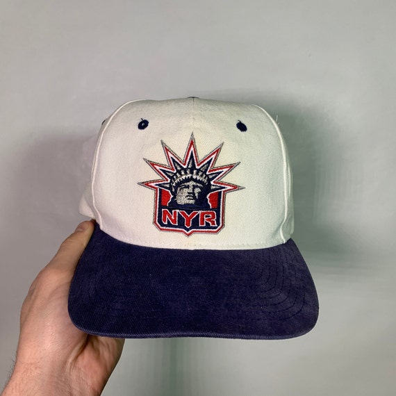 Vintage 90s New York Rangers Signed Cap by Starte… - image 2