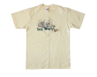 Vintage 90s Sea World T-shirt Rare Embroidered Logo Theme Marine Zoological Parks Retro Souvenir Made in USA Yellow Single Stitch Tee M