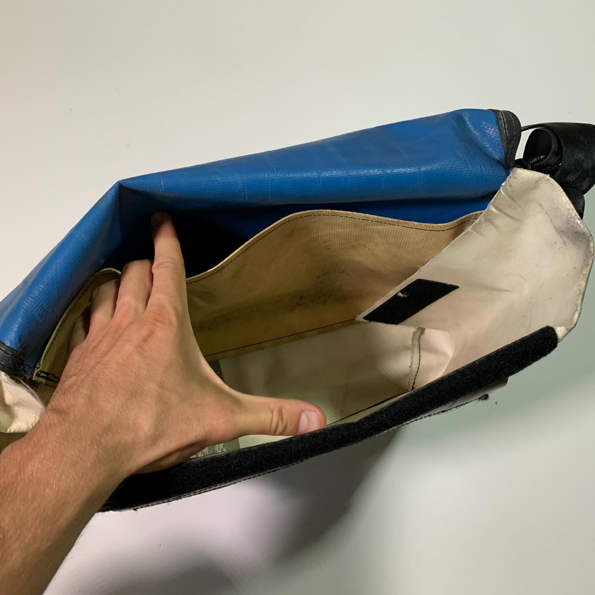 廃盤レア　未使用　FREITAG F97 WILLY　フライターグ　ID付き 廃盤レア 未使用 FREITAG F97 WILLY フライターグ ID付き FREITAG F97