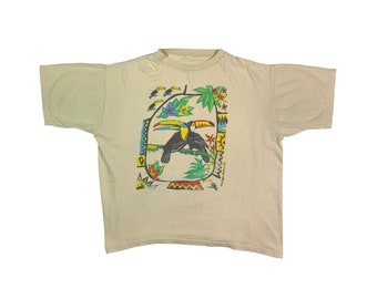 Vintage 1992 Gallagher Brothers Toco Toucan T-shirt Retro Birds Nature Animals Vacation Wildlife Big Graphic Beige Tee Size M / L