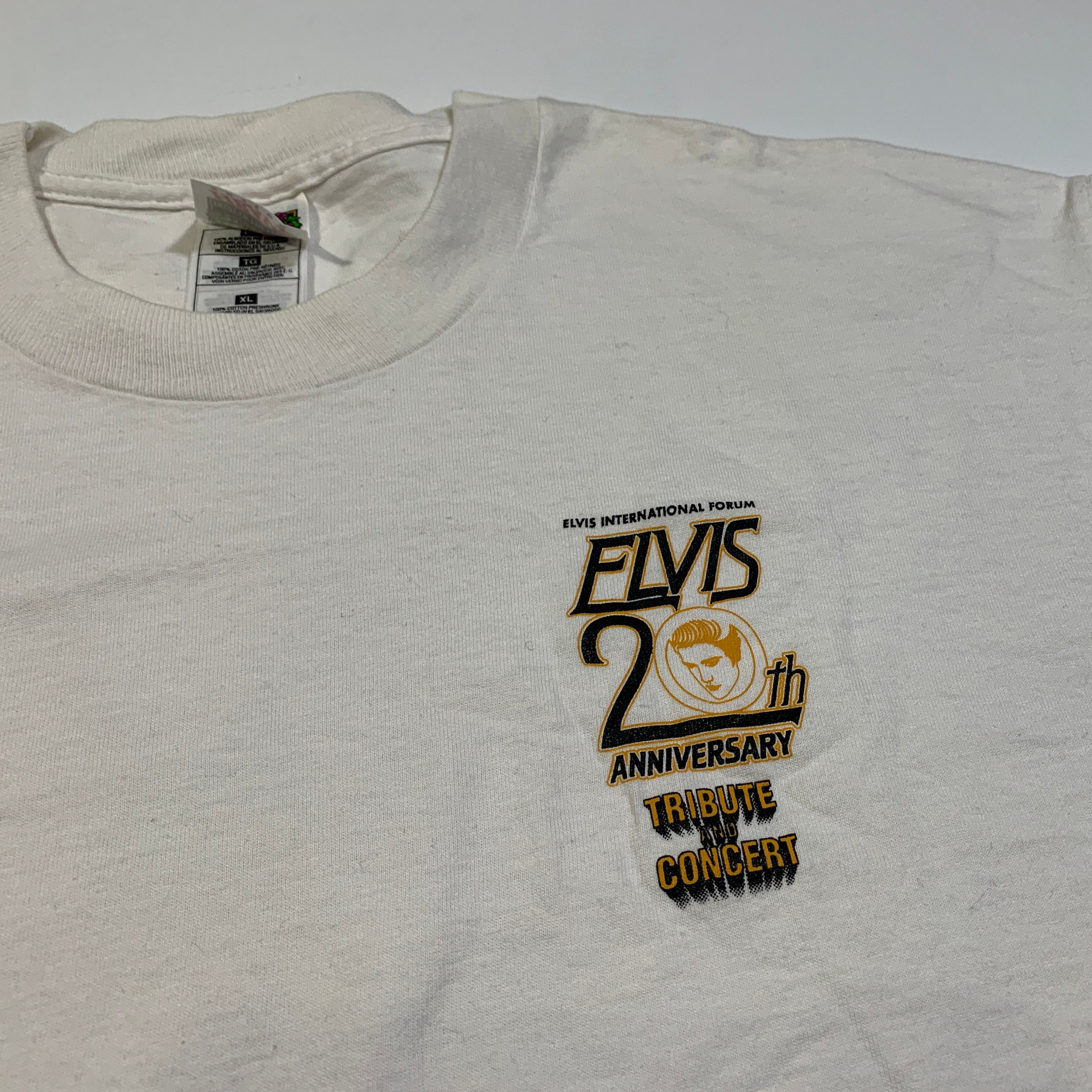 ELVIS IN CONCERT Tシャツ 1997年 没後20年 ELVIS IN CONCERT Tシャツ 1997年 没後20年