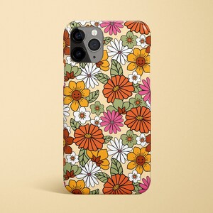 Retro Daisy Phone Case Personalized Gift Flower Floral Fall 60s 70s Abstract Green Orange Red Brown Phone Case iPhone 14 13 12 Pro Max Mini