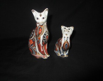 Contented Kitten Silver Stopper Royal Crown Derby Paperweight .very nice condition called Rare