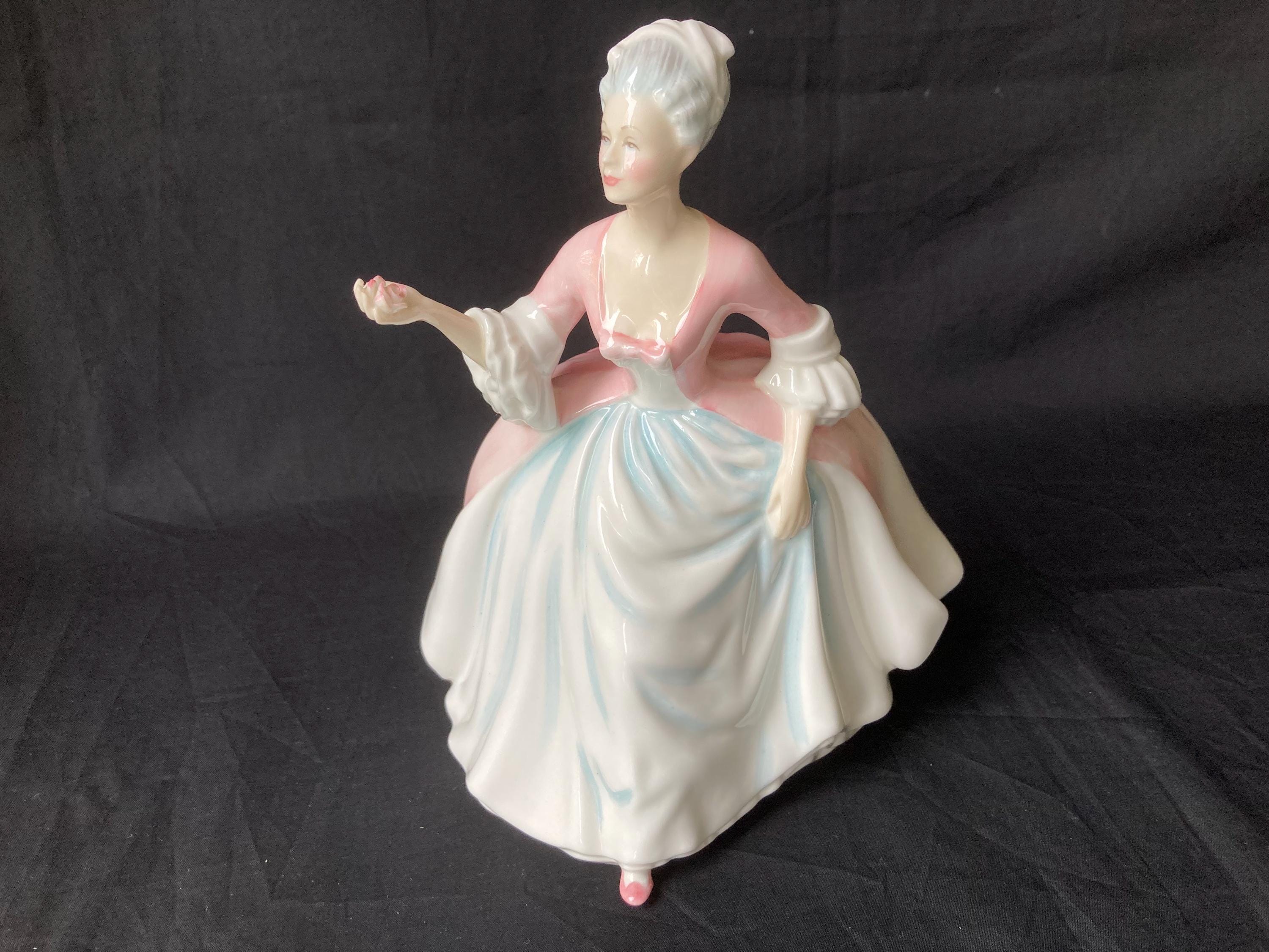   フィギュリン DIANA HN3266 Vintage Royal Doulton Diana Figurine, HN 3266, Signed - Etsy Israel