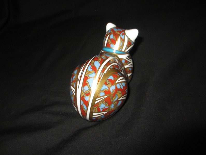 Contented Kitten Silver Stopper Royal Crown Derby Paperweight .very nice condition called Rare