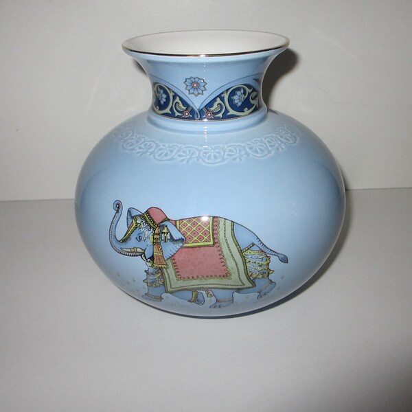 Large Wedgwood Vase Etsy