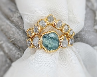 Raw Montana Sapphire and diamond engagement ring, Raw Sapphire ring, Unique diamond engagement ring, Solid Gold rough diamond Chevron ring