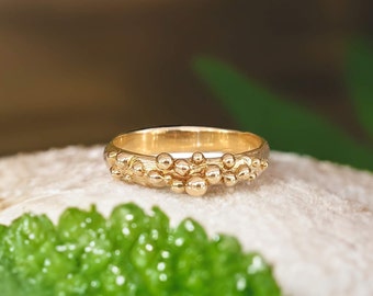 Dew drop ring, Rustic Gold beaded ring, Liquid Metal ring, Unique textured wedding band, Nature inspired ring, One of a kind ring for women