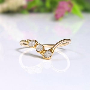 Roher Diamant Chevron Ehering, Einzigartiger Diamant Ehering V Form Diamant Ehering Roher Kristall Verlobungsring, Diamantring für Sie